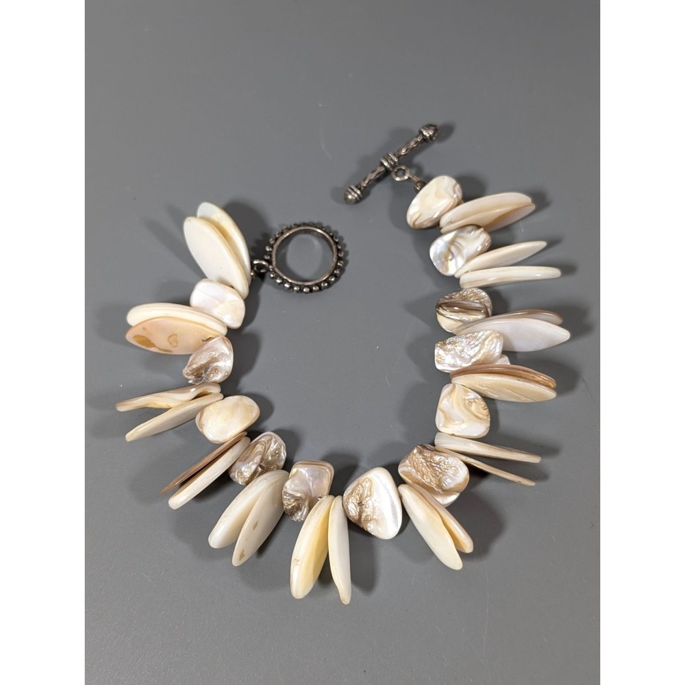 Beachy Boho Shell Beaded Chunky Toggle Bracelet 7.5 in